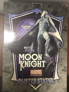 BOWEN SILVER MOON KNIGHT STATUE MIB HOT DISNEY + PLUS - Picture 1 of 3