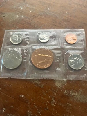 1987 US Mint Uncirculated Coin Set / Denver Mint set only - Image 1 of 2