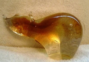 Estatuilla de rinoceronte de vidrio ámbar y transparente estilo Murano vintage de 8" de ancho - Imagen 1 de 12