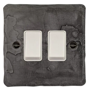 Interruptor de luz basculante G&H FRP2W placa plana peltre rústico 2 velocidades 1 o 2 vías - Imagen 1 de 1