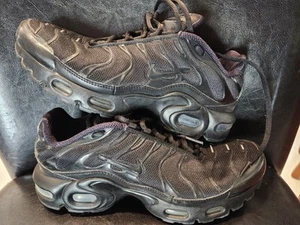 Nike Air Max Plus GS Triple Black - Size 7 Youth - Good Condition - Picture 1 of 10