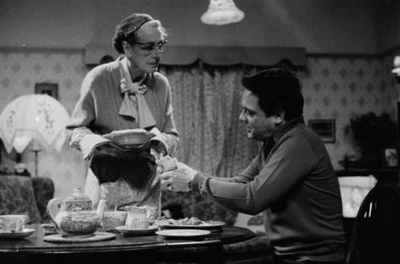 DELBOY DAVID JASON UNSEEN RARE FOOLS N HORSES B/W PHOTO A6 LTD ED £6 + BOGOF - Image 1 of 4