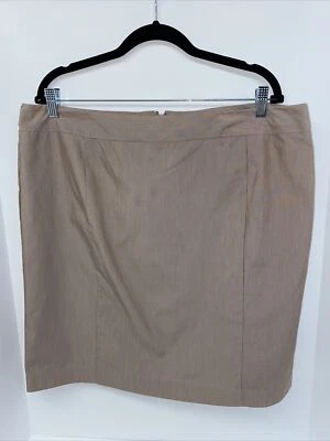 Falda lápiz beige Attention talla grande (18) para mujer - CLÁSICA  Foto 1 de 4