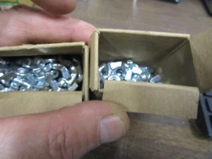 Lot Of 167 #8-32 TPI UNC Coarse Thread Zinc Plated Steel Wing Nuts - Picture 1 of 2