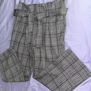 Forever 21 Plaid Pants Girls Sz 13/14 Black - Picture 1 of 5