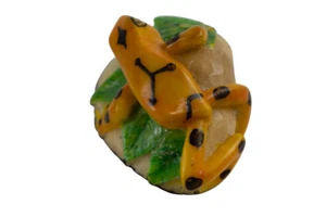 Wounaan Indian Golden Tagua Nut Frog Carving - Picture 1 of 4