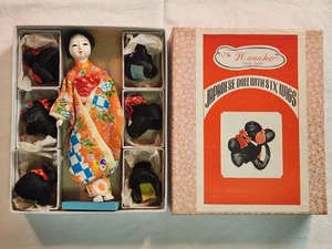 Muñeca japonesa Hanako vintage con seis pelucas juguete caja de madera hecha en Japón - Imagen 1 de 10
