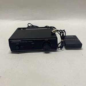 Realistic FM Wireless Microphone System 32-1221A Tested Works - Picture 1 of 6