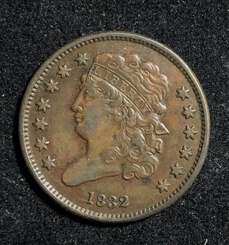 1832 Classic Half Cent .005. Extremely Fine Cover