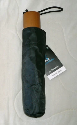 Paraguas abierto manual compacto ShedRain Shed Rain Essentials  Foto 1 de 3