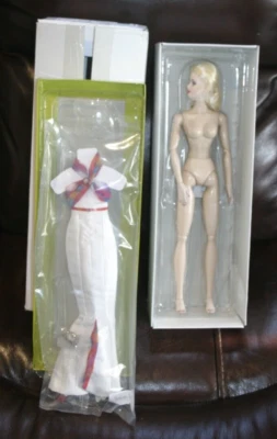 Urban Vita South Beach Verano Sensual Caballero Moda Muñeca Vinilo 19 pt BJD 16" Foto 1 de 4