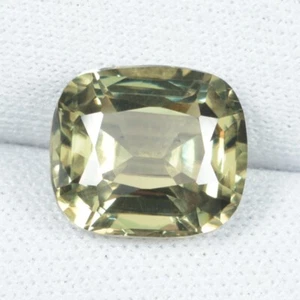 5.87 ct AMAZING RARE LUSTROUS HONEY GRAY GREEN - NATURAL DIASPORE See Vdo RB - Picture 1 of 2