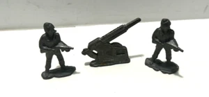 Vintage Set of  (2) Lead Soldiers and (1) Artillery Piece Unpainted 2.25" inches - Picture 1 of 15
