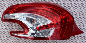 Peugeot 208 Active 2012 - 2015 Heck Rückleuchte Lampe Beifahrerseite N/S linke Seite - Bild 1 von 4