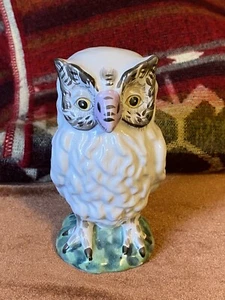 Andrea by Sadek WHITE OWL Butterfly Hand Painted Porcelain Figurine Japan - Picture 1 of 7