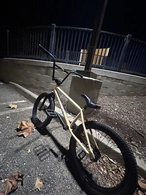 Fit Complete Street BMX 2021 Foto 1 de 4