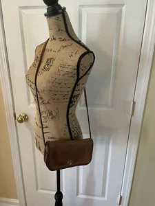 Coach vintage Brown leather City crossbody bag Small RARE BAG 191-1243 - Picture 1 of 9