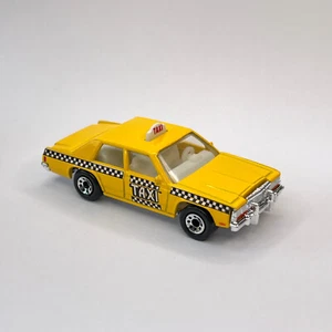 Matchbox MB 56 Ford LTD Taxi Cab Yellow Body TAXI Tampo on The Doors Mint - Imagen 1 de 8