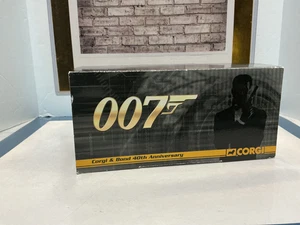 1/43 CORGI & BOND 007 ASTON MARTIN V12 VANQUISH - Picture 1 of 7