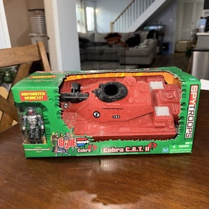 2003 ARAH GI JOE COBRA C.A.T. II MOTORIZED TANK & CRIMSON GUARD IMMORTAL FIGURE - Picture 1 of 8
