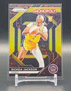 2024 Panini Prizm Monopoly WNBA Rickea Jackson Rookie Red Classic Icons Sparks - Foto 1 di 3