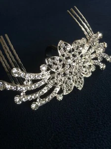 Kopfbedeckung mit Schmucksteinen/Diamant passend für Bräute oder Party Time. - Bild 1 von 3