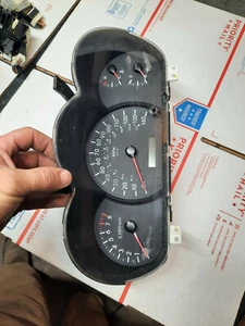 2004-2006 Kia Spectra M/T NON-ABS speedometer cluster 94001-2F200 - Picture 1 of 3