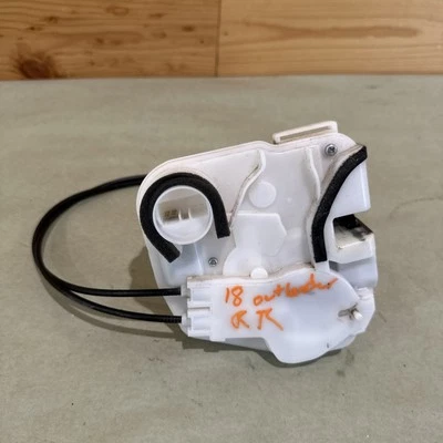 ACTUADOR DE CIERRE DE PUERTA LATERAL DERECHO TRASERO MITSUBISHI OUTLANDER SPORT OEM 2011-24 Foto 1 de 4