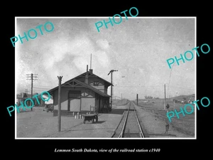 OLD POSTCARD SIZE PHOTO OF LEMMON SOUTH DAKOTA RAILROAD DEPOT STATION c1940 - Bild 1 von 1