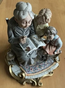 figurine Grandma reading to children. damaged, no glasses - Picture 1 of 7