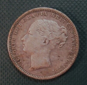 1880 GREAT BRITAIN SILVER VICTORIA SHILLING - Picture 1 of 4