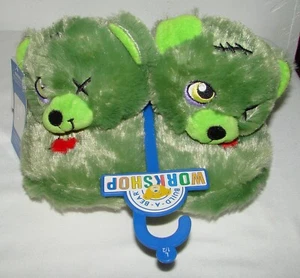 NWT Build a Bear Boys Girls Halloween Zombie Slippers Size Large 1-2 - Picture 1 of 3