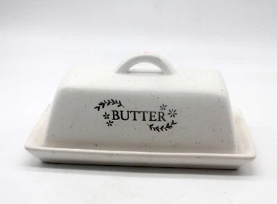 Speckled Stoneware Butter Dish with Cover  Farmhouse Style Family Dinner Table Foto 1 de 4