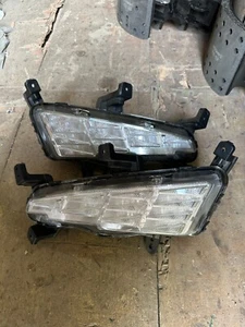 HYUNDAI i30 III 2023 HYBRID RHD FRONT LED DAY LIGHT 92207G4600 - Picture 1 of 2