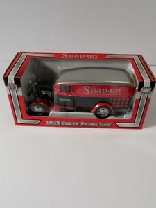 Snap-on 1935 Chevrolet Panel Van 1.24 Scale Diecast - Picture 1 of 9