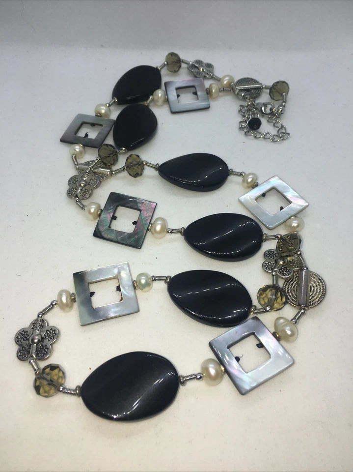 Collar estacionario Premier Designs perlas de agua dulce madreperla tono plateado Foto 1 de 4