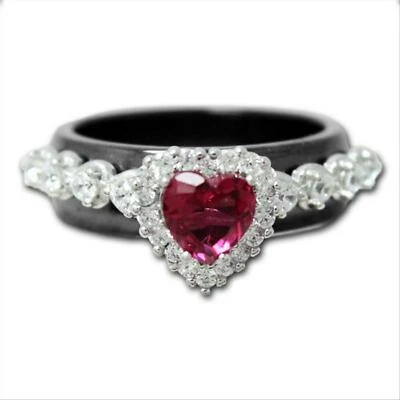Anello da Donna in Ceramica Nera ARGCN18 con Pietra Cuore Rosso e Argento 925 - Immagine 1 di 4