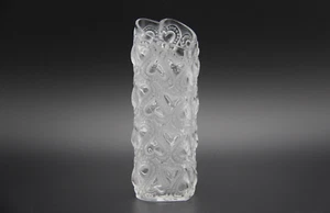 1998 LALIQUE Crystal Amour Pattern Heart Shape 6" Vase Made in France - Picture 1 of 10