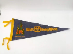 "Banderín de recuerdo vintage de las producciones de Walt Disney World de los años 60/70 de Mickey Mouse 23" - Imagen 1 de 8
