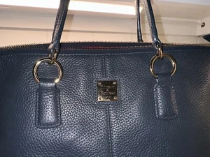 Dooney & Bourke Tote Black - Picture 1 of 12