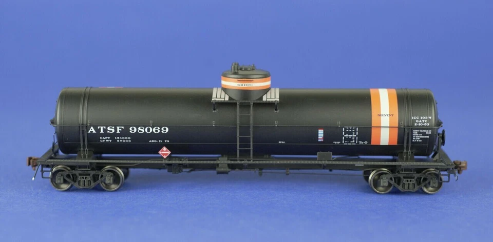 American Limited Models 1829 HO Scale ATSF GATC Tank Car #98069 - Image 1 of 4