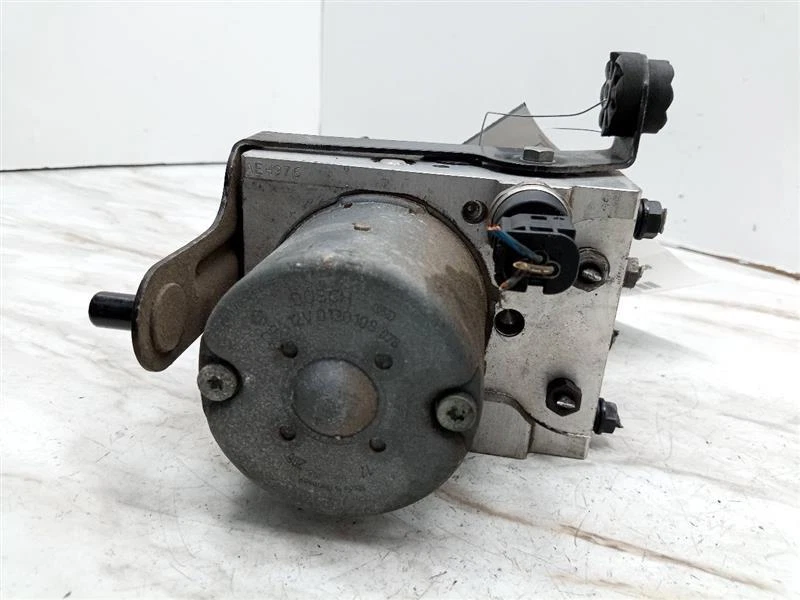 Used ABS Pump and Motor Assembly fits: 2003 Land rover Range rover pump Grade A Foto 1 de 4