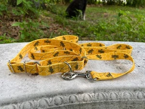 Juego de collar y correa para perro martingala de abeja amarilla de 1 pulgada de ancho - Martingala sin cordones - Imagen 1 de 10