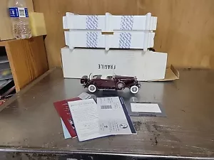 FRANKLIN MINT 1935 DUESENBERG J 550 1:24 DIE CAST MAROON WHITE W/ Box Paperwork - Picture 1 of 18