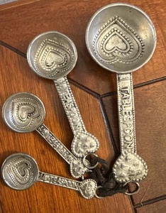Set 4 Ganz Heart Love Metal Measuring Spoons Farmhouse Cooking Decor - Picture 1 of 2