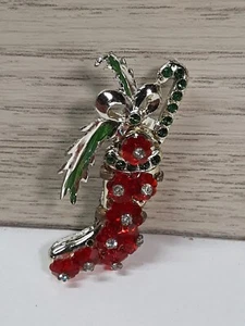 Vintage 1960’s Rivoli Crystal Christmas Boot Green Rhinestone Brooch - Picture 1 of 5