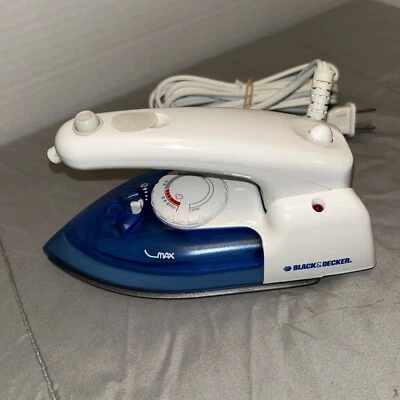 Plancha profesional de viaje Black & Decker X50, blanca/azul con vapor 120V/240V. A2 Foto 1 de 4