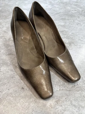 Aerosoles Shoes Womens Size 7.5 Bronze Heels Cheerful Round Toe Comfort Textured - Image 1 of 4