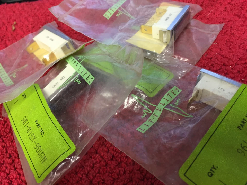 961-815X-90WRN LITTELFUSE красный пилот света с вкладками 28V 40 MA 5 шт. - Изображение 1 из 1