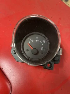 Mitsubishi FTO Uhr Voltmeter Batterie Lichtmaschine Armaturenbrett - Bild 1 von 3